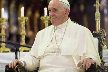 Fuerte descargo del Papa Francisco contra los que "esconden dinero en paraísos fiscales"