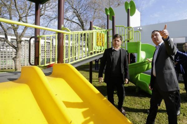 Kicillof inauguró un jardín de infantes en Florencio Varela y destacó la importancia de "expandir la educación pública"