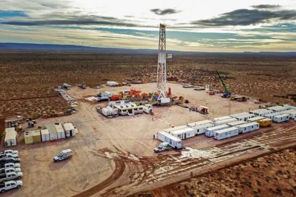 Hidrocarburos: proponen crear el "bono Vaca Muerta", instrumento financiero "con garantía en recursos naturales"