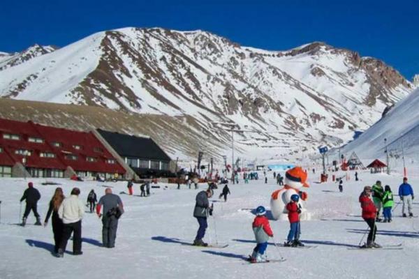 Fin de semana largo: se movilizaron más de 800 mil turistas