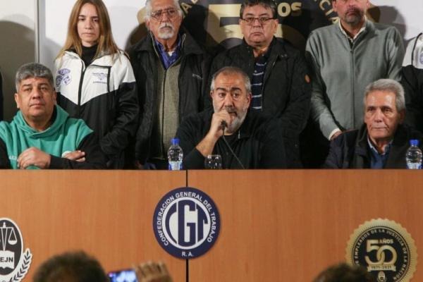 La CGT se declaró en estado de alerta y no descartó un paro general ...