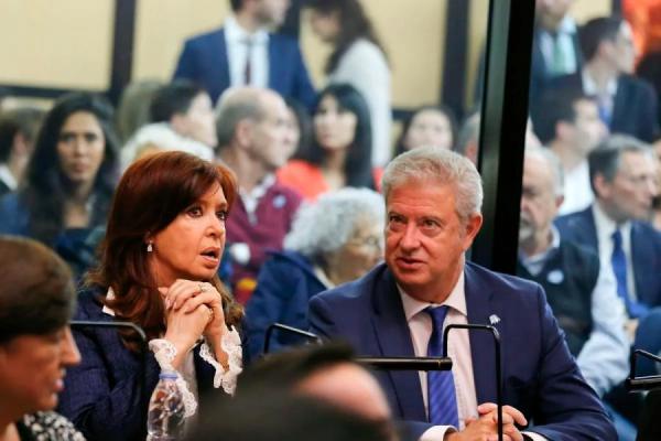 Juicio Vialidad: empieza el alegato de la defensa de Cristina para "desnudar la farsa" de Luciani y Mola