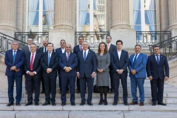 Wado de Pedro y gobernadores del Norte Grande inician gira por EEUU para traer dólares