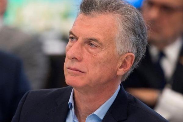 ¿Dónde está la ley?": Macri mezcló tomas de escuelas, "seudo mapuches", acampes y neumáticos