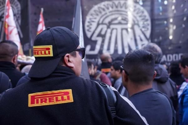 Tras intensas negociaciones, gremio y empresas del neumático lograron acordar