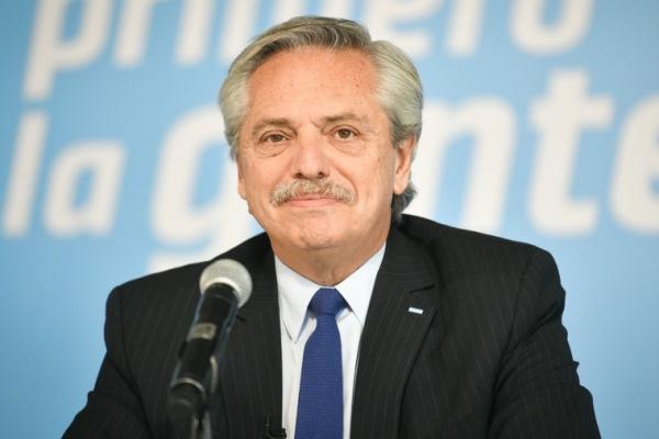 Alberto Fernández renueva su Gabinete con tres ministras: Tolosa Paz, Mazzina y Olmos