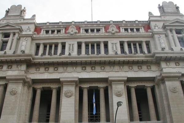 Cuánto recaudaría el Estado en 2023 si se aprueba que todos los jueces paguen Ganancias