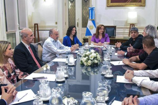 Cecilia Moreau y Pablo Moyano analizaron beneficio para Camioneros que se incluyó en el Presupuesto 2023