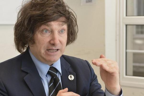 Para Milei los chicos aprenden más en redes sociales que en la escuela