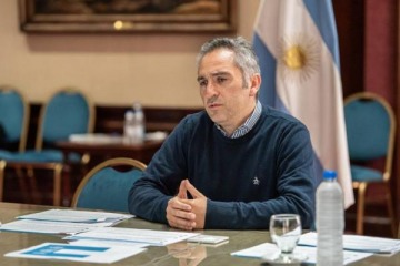 Larroque apuntó contra Capuchetti por la investigación del atentado contra CFK: "No la quieren como víctima"