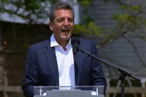 Massa se cruzó con exportadores por una maniobra contra los productores con el dólar soja II