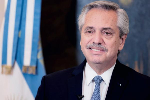 Alberto Fernández tras el triunfo de la Selección Argentina contra Polonia: "Nos regalaron otra enorme alegría"