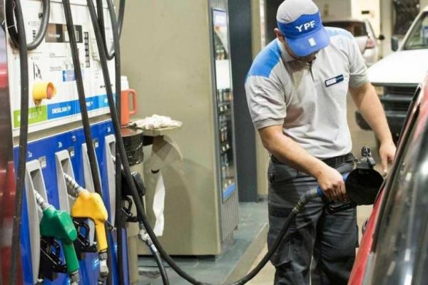 YPF aumentó 4% las naftas y el gasoil: cómo quedaron los precios