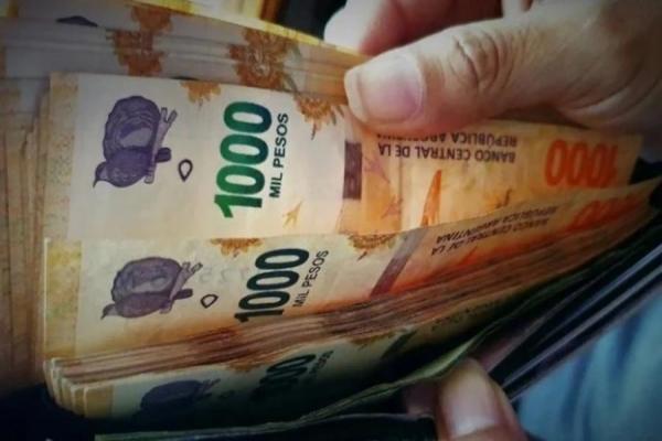 El Gobierno oficializó el bono de fin de año para los trabajadores privados