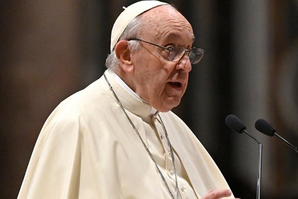 Francisco pidió *gestos concretos de solidaridad para quienes estén sufriendo*