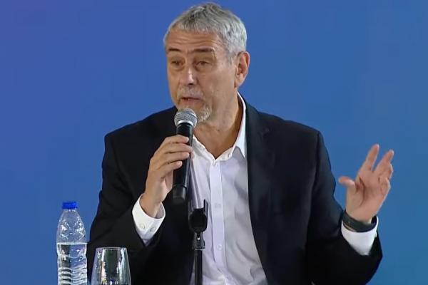 Ferraresi le dijo a la oposición: Che bobo, ¿qué miras? Anda payá