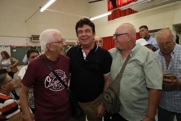 El intendente de La Matanza se reunió con más de cien jubilados de Ramos Mejía y Lomas del Mirador
