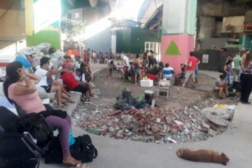 CABA demolió "por error" casas de 30 familias en el Barrio Mugica y no da soluciones hace una semana