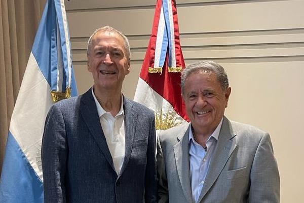 Schiaretti sigue sumando peronismo old school: esta vez fue el turno de Duhalde