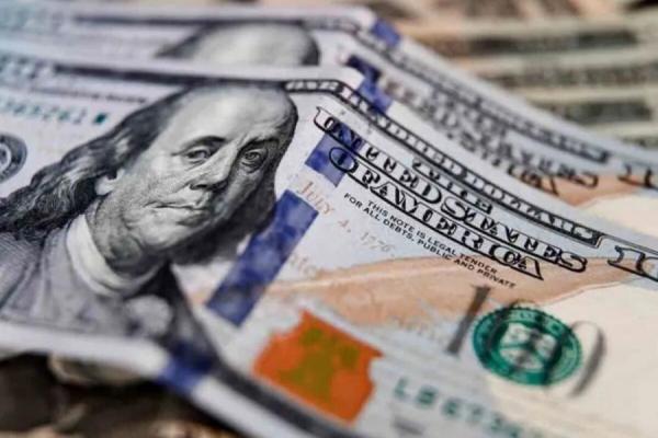 El dólar blue cerró la semana con una suba: a cuánto cotiza hoy