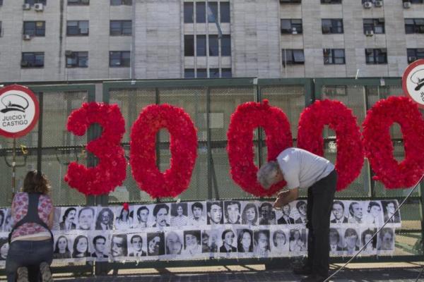 Crímenes durante la dictadura: empiezó el juicio a 17 exintegrantes de la Policía Federal