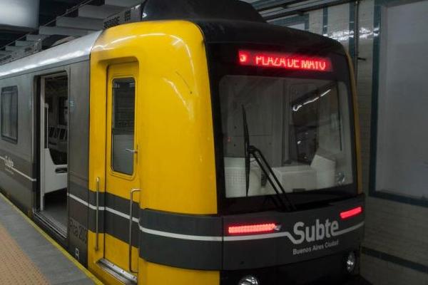 Paro de subtes: la contundente medida de los trabajadores por el asesinato de la mujer policía en Retiro