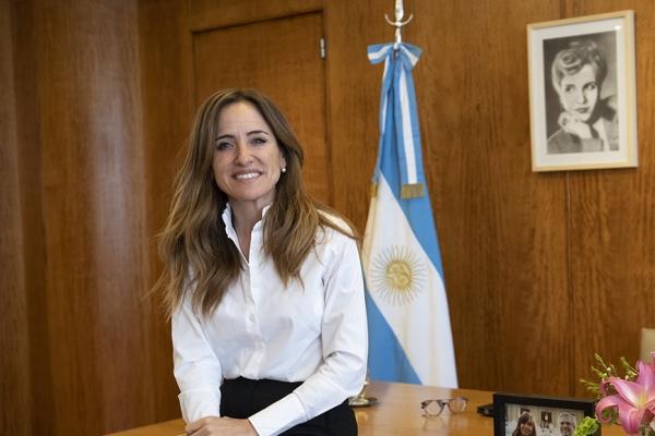 Para Tolosa Paz, ni la Vicepresidenta ni Alberto pueden estar proscriptos"