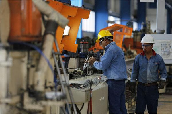 La suba del empleo privado rompe récords pero los salarios siguen muy bajos