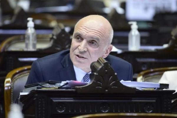 Espert presentó un proyecto para declarar Estado de Sitio en Rosario y Villa Constitución