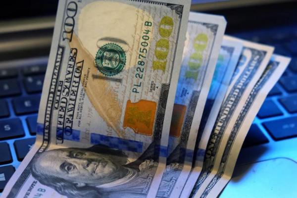 A cuánto cerró el dólar blue este lunes 13 de marzo de 2023
