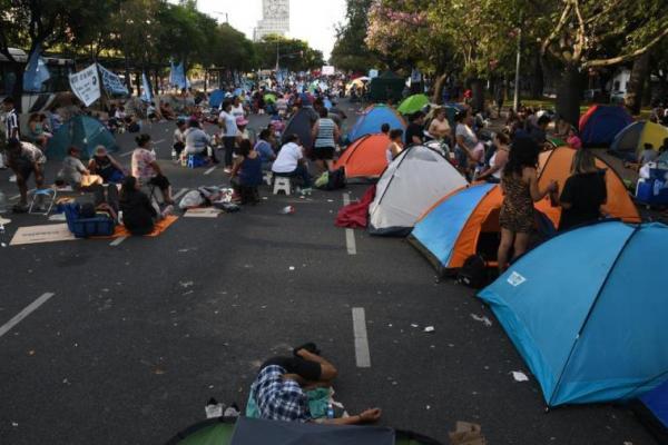 Se levantó el acampe piquetero en la 9 de julio