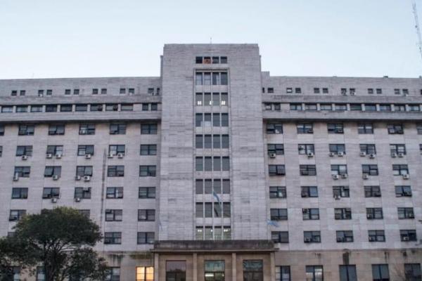 El juez federal a cargo de la causa Lago Escondido se niega enviarla a Comodoro Py