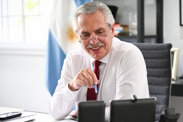 ¿De qué hablaron Alberto Fernández y el presidente de España, Pedro Sánchez?