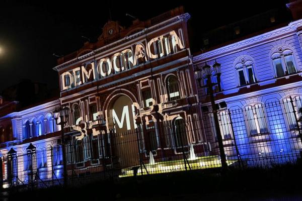 Con artistas de todo el país, la Quinta de Olivos abre sus puertas por los 40 años de democracia