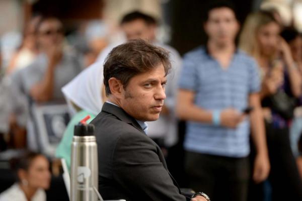 "Renunció sin que nadie le pida que se quede": Kicillof ironizó sobre la renuncia de Macri a la candidatura presidencial