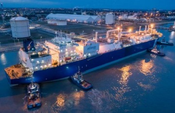 De cara al invierno, Argentina suma importaciones de energía