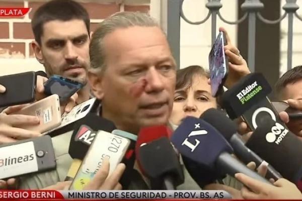 El Gobierno bonaerense y UTA crearán una comisión para garantizar que instalen cámaras en los colectivos