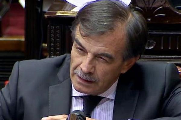 Contundente guiño de la UCR a Espert: Es bueno que esté para contener