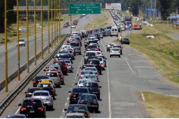 Semana Santa: más de 2.300 vehículos por hora viajan hacia la costa atlántica por los feriados