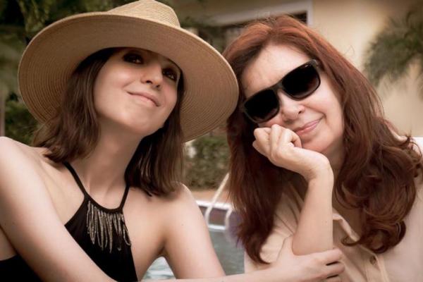 El Gobierno denunció a dos periodistas de LN+ por expresiones violentas contra Cristina Kirchner y su hija Florencia