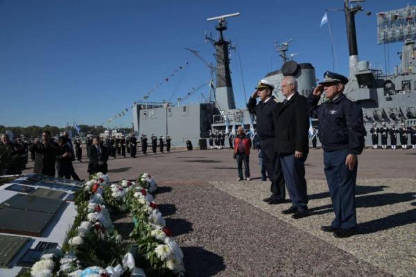 Taiana conmemoró 41 años del hundimiento del Crucero General Belgrano: "Un hecho que no podemos olvidar"