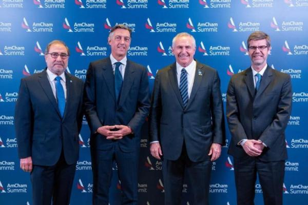 Empresarios de EEUU hablaron de "decadencia" argentina "hace 70 años" pese a "optimismo" de su embajador