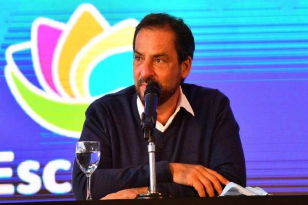 Sujarchuk inauguró el microestadio de Maquinista Savio y anunció más obras para Escobar