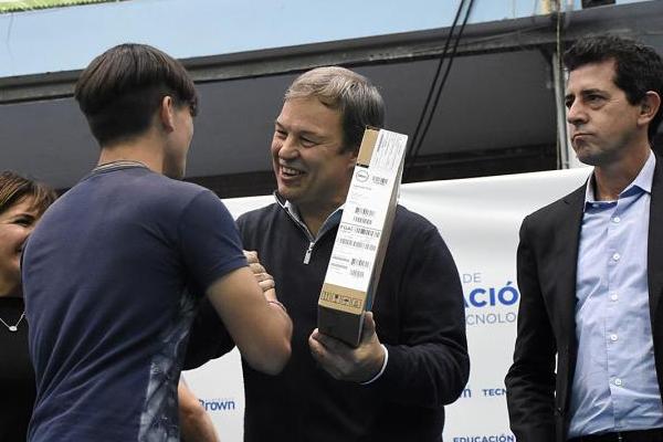 Por la tercera: Cascallares vuelve Almirante Brown y en la Legislatura lo reemplaza un hombre de La Cámpora