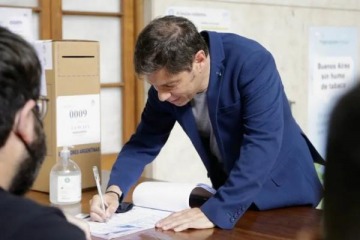 Es una posibilidad, desde la PBA no descartaron la chance de desdoblar elecciones