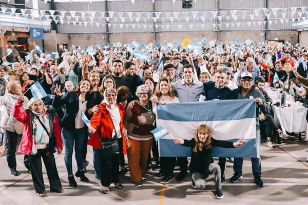 "Wado" De Pedro y Achábal celebraron el 25 de mayo en Pilar
