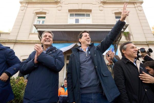 En medio de la expectativa por las candidaturas, Sergio Massa y Wado de Pedro se mostraron juntos en Mercedes