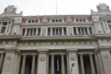 Avanzada contra los intendentes: pidieron a la Corte que se declare la inconstitucionalidad de la re-reelección