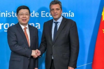 Foto de Massa de gira en China: en su segunda jornada se reunir con mineras que invertirn en el litio de Salta