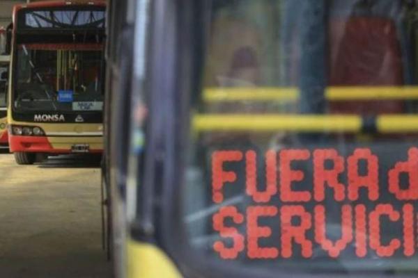 Paro de colectivos: la UTA realiza la medida de fuerza por 48 horas en el interior del país